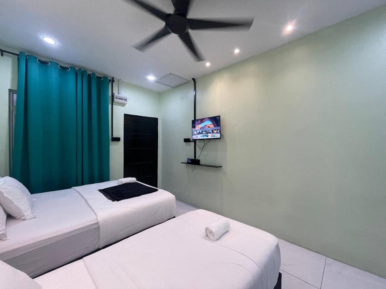 Ar Homestay & Roomestay Merlimau Exterior foto