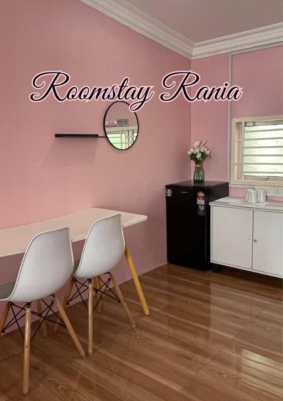 Ar Homestay & Roomestay Merlimau Exterior foto